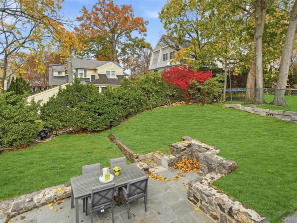 2222 Boston Post Road, Larchmont NY 10538