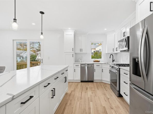 2222 Boston Post Road, Larchmont NY 10538