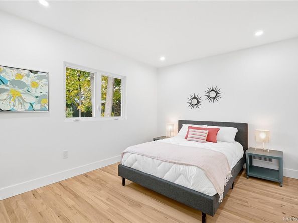 2222 Boston Post Road, Larchmont NY 10538