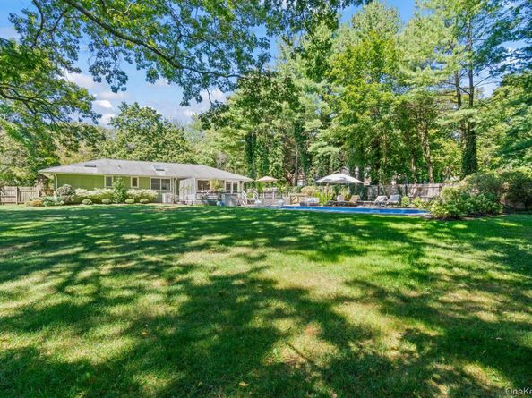 6 Rancher Place, Huntington NY 11743