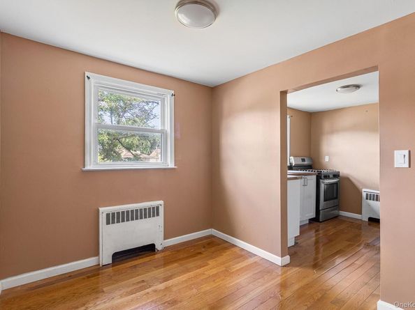 40 Carnegie Avenue, Elmont NY 11003