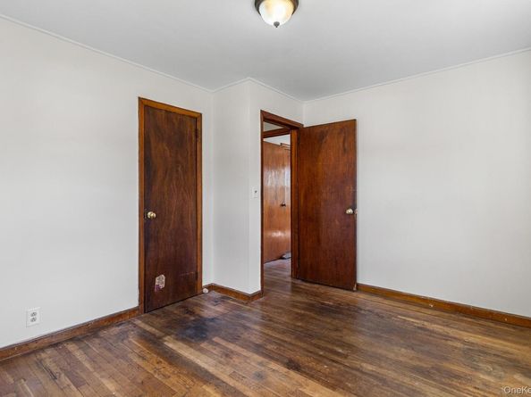 40 Carnegie Avenue, Elmont NY 11003