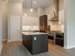 100 Garvies Point Road 1014, Glen Cove NY 11542