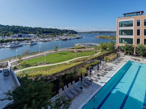 100 Garvies Point Road 1014, Glen Cove NY 11542