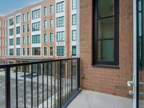 100 Garvies Point Road 1014, Glen Cove NY 11542