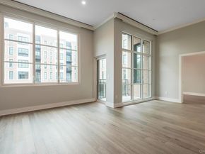 100 Garvies Point Road 1014, Glen Cove NY 11542