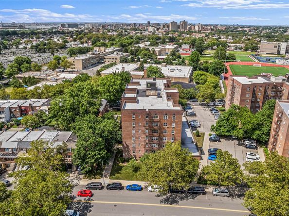 144-55 Melbourne Ave 2F, Flushing NY 11367