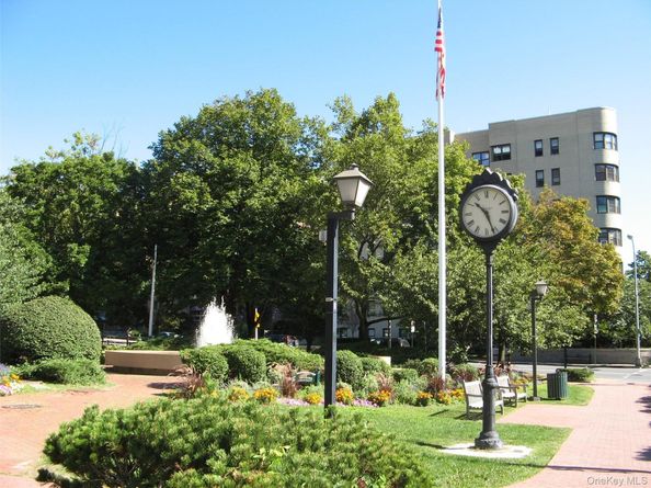 10 Westview Avenue H, White Plains NY 10603