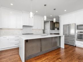 109 Greenway, Albertson NY 11507