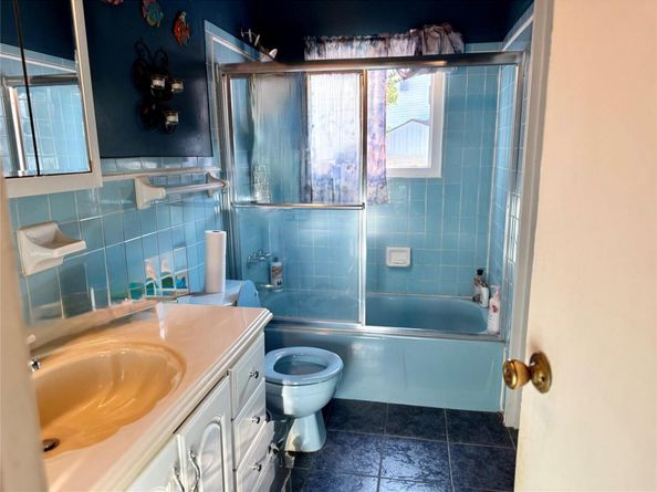 6 Winter Lane, Amityville NY 11701