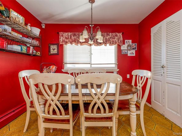 341 Green Court, Oceanside NY 11572