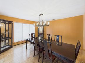 10 Cori Lane, Bohemia NY 11716