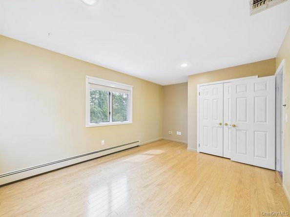 10 Cori Lane, Bohemia NY 11716
