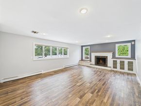 10 Cori Lane, Bohemia NY 11716
