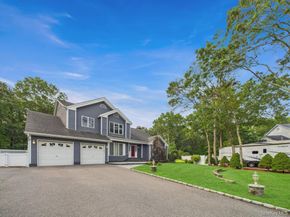 10 Cori Lane, Bohemia NY 11716