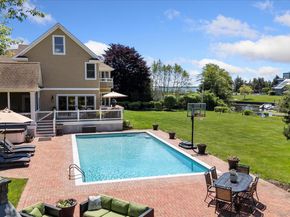 5 Woodcock Lane, Remsenburg NY 11960
