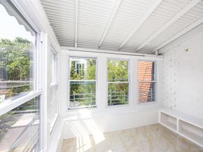 6438 84th St, Middle Village NY 11379