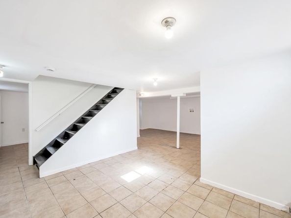 29 Dutchess Street, Freeport NY 11520