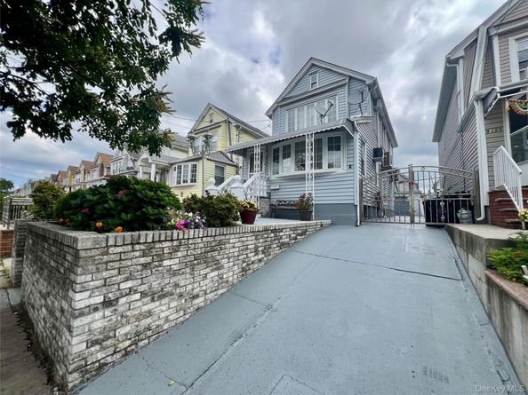 9353 207th Street, Queens Village NY 11428