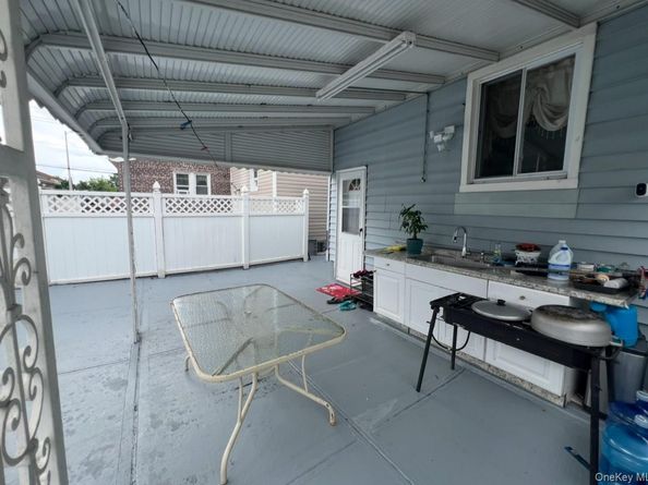 9353 207th Street, Queens Village NY 11428