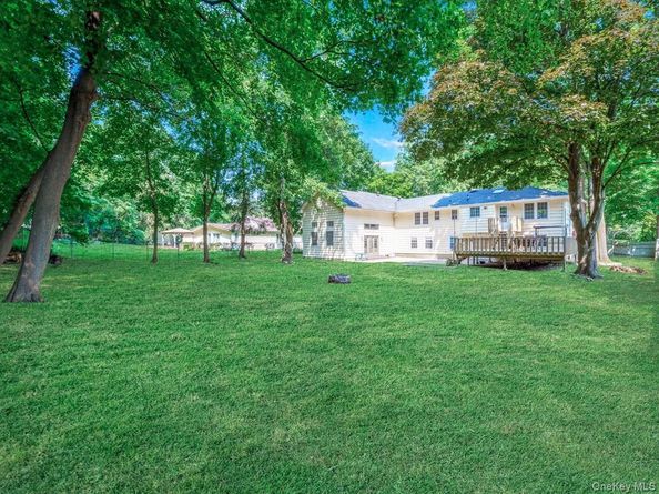 32 Southdown Road, Huntington NY 11743