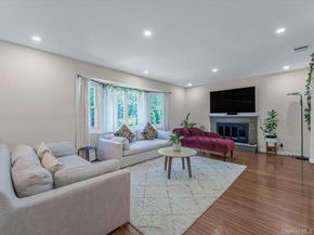 32 Southdown Road, Huntington NY 11743