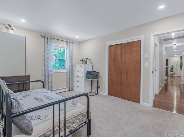 32 Southdown Road, Huntington NY 11743
