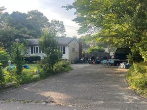 65 Maple Lane, Medford NY 11763