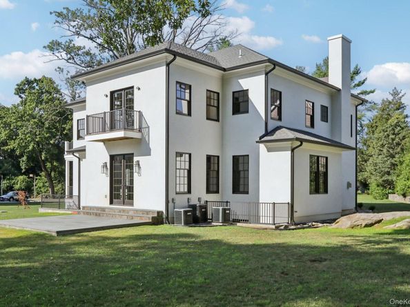 15 High Point Terrace, Scarsdale NY 10583
