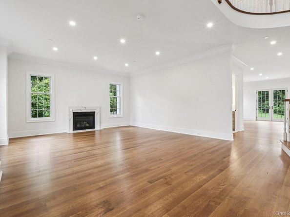 15 High Point Terrace, Scarsdale NY 10583
