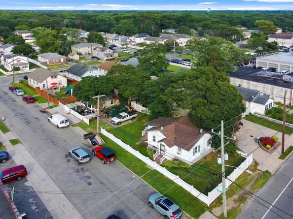 451 Babylon Turnpike, Freeport NY 11520