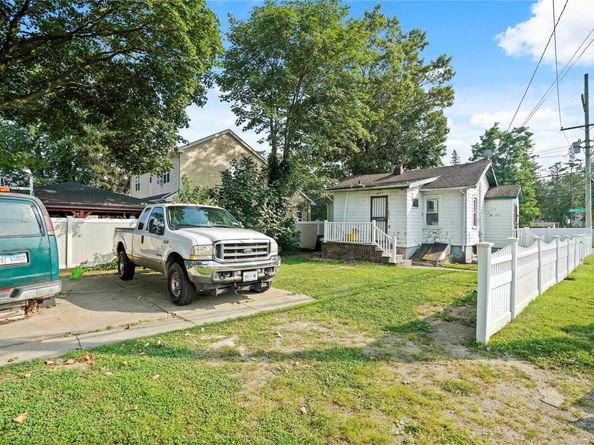 451 Babylon Turnpike, Freeport NY 11520