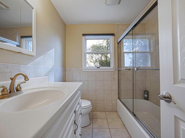 601 Bernice Road, Franklin Square NY 11010