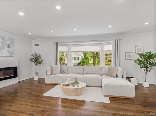 43 Amherst Drive, New Rochelle NY 10804