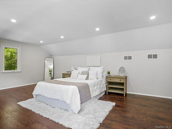 43 Amherst Drive, New Rochelle NY 10804