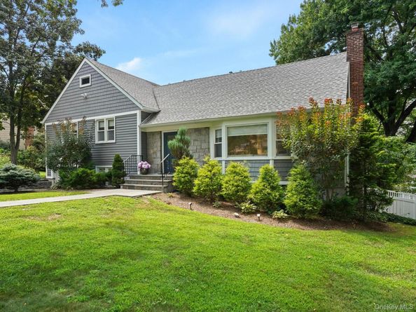 43 Amherst Drive, New Rochelle NY 10804