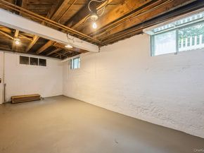 49 High Street, Locust Valley NY 11560