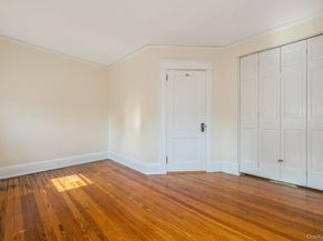 49 High Street, Locust Valley NY 11560