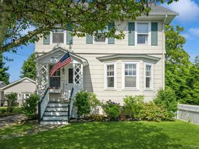 49 High Street, Locust Valley NY 11560