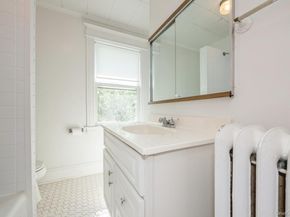 49 High Street, Locust Valley NY 11560