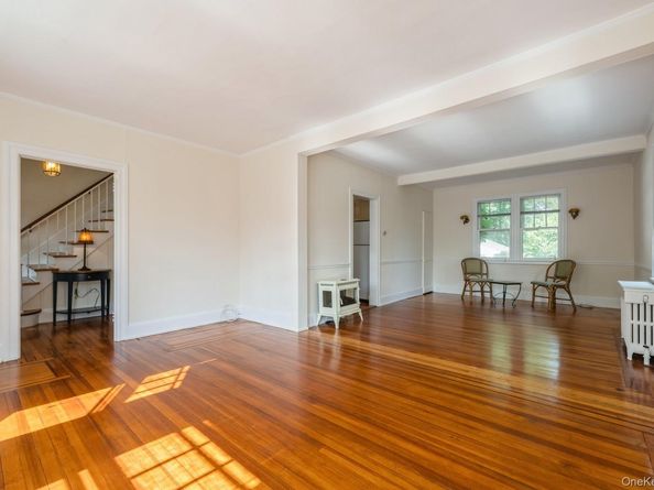 49 High Street, Locust Valley NY 11560