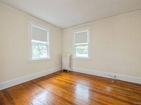 49 High Street, Locust Valley NY 11560