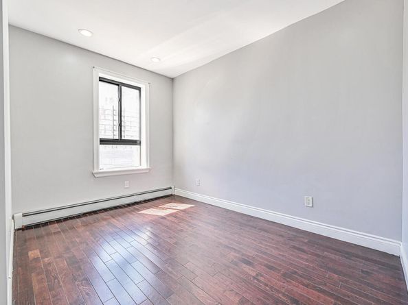 5130 35th Street, Long Island City NY 11101