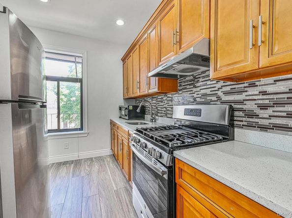 5130 35th Street, Long Island City NY 11101