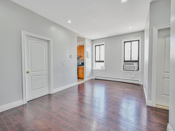 5130 35th Street, Long Island City NY 11101