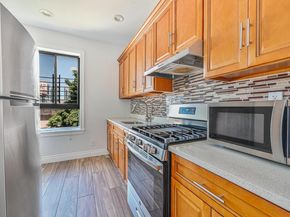 5130 35th Street, Long Island City NY 11101