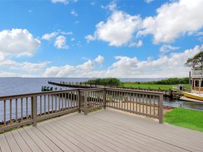 894 Bay 9th Street, West Islip NY 11795