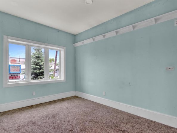 894 Bay 9th Street, West Islip NY 11795