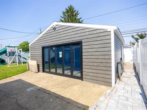 4185 Harriet Road, Bethpage NY 11714