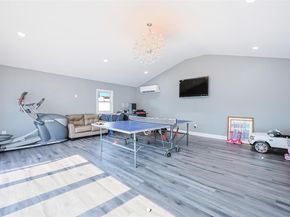 4185 Harriet Road, Bethpage NY 11714